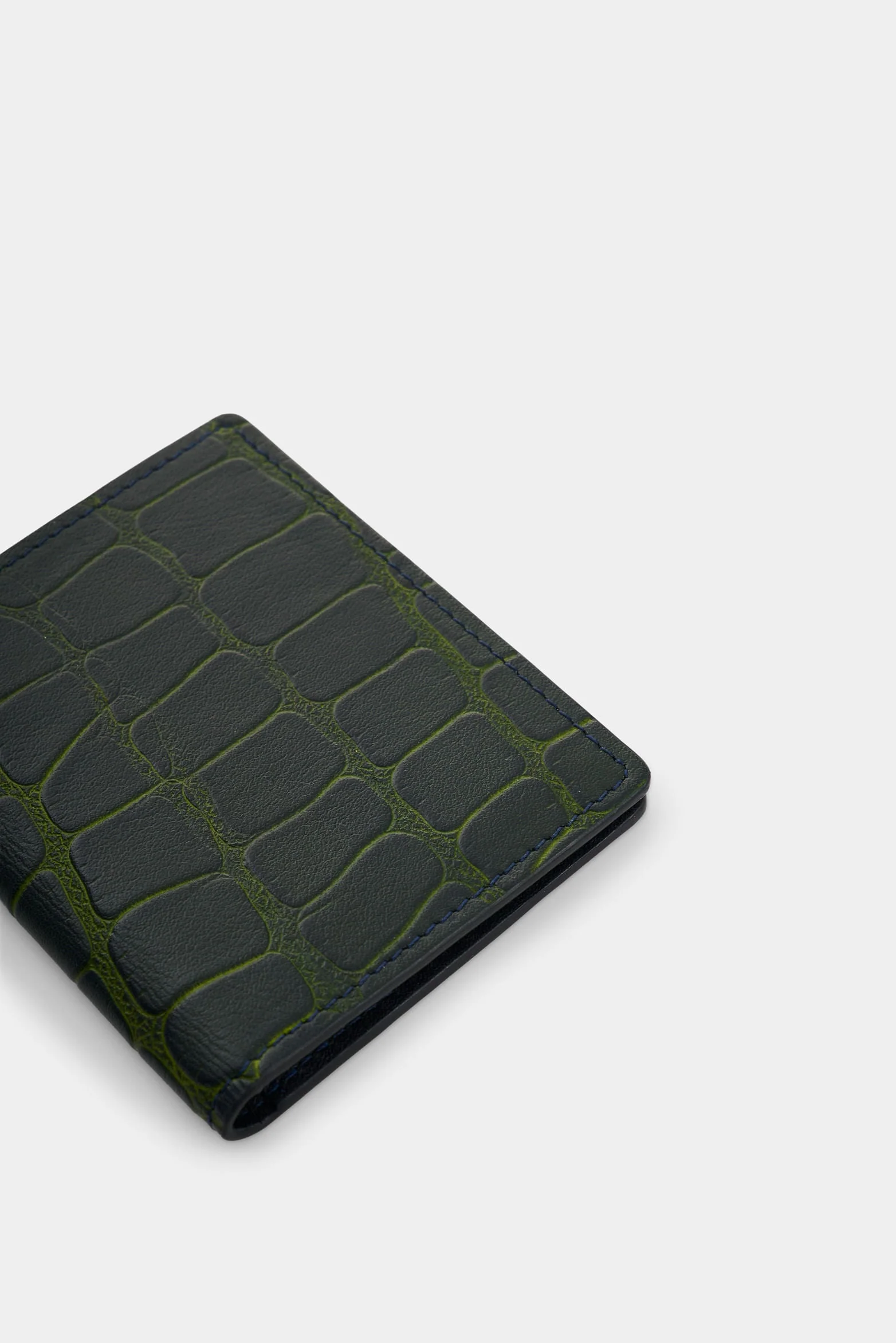 Men's Dino Croco Leather Card Holder - Image 4
