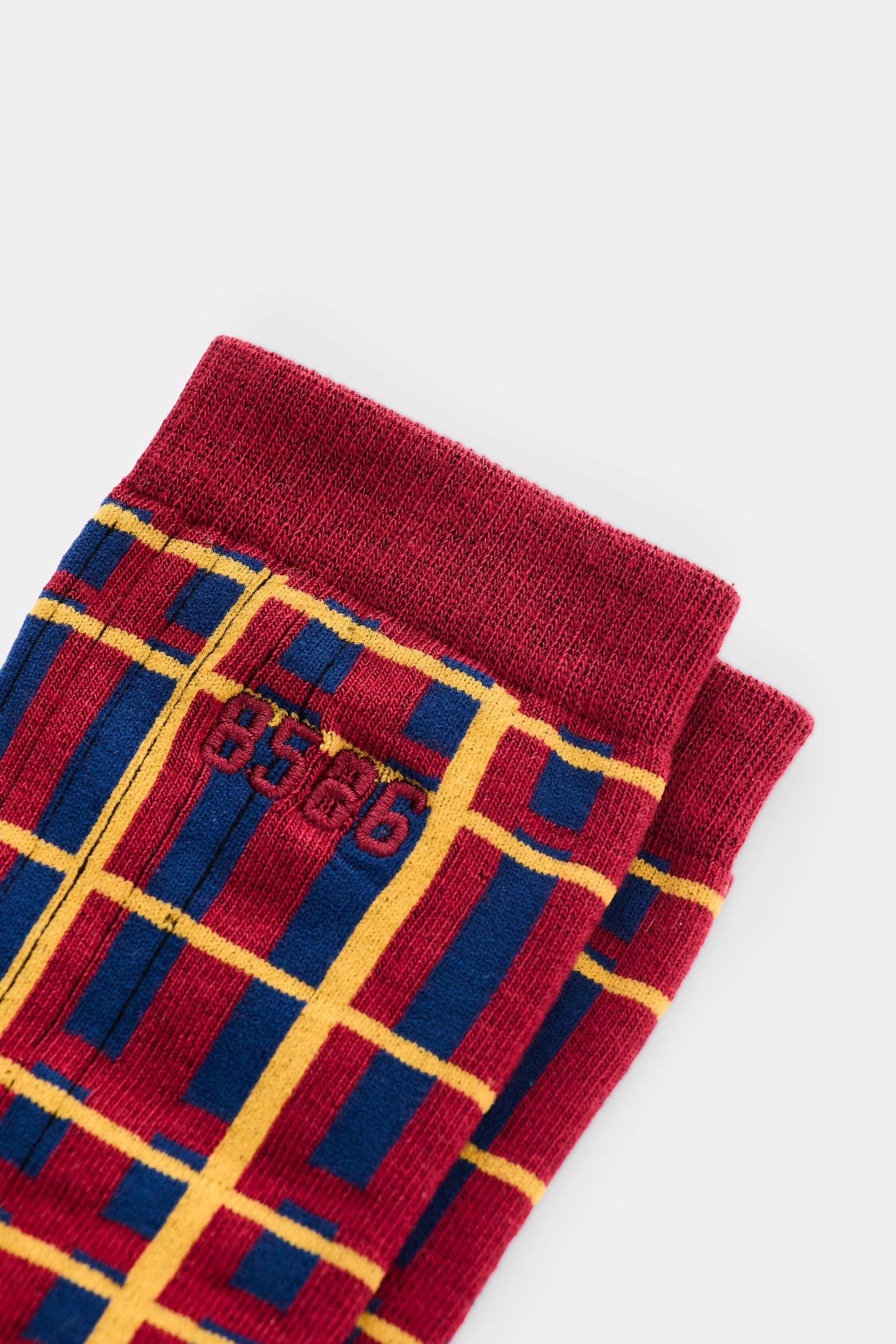 Men's Tartan Mid-Calf Socks - Image 3