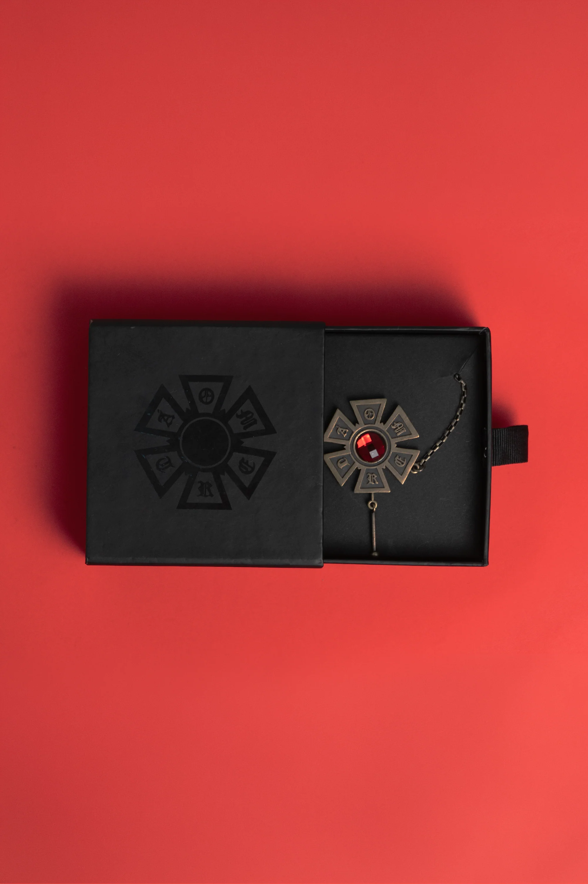OMERTA BROOCH - Image 4
