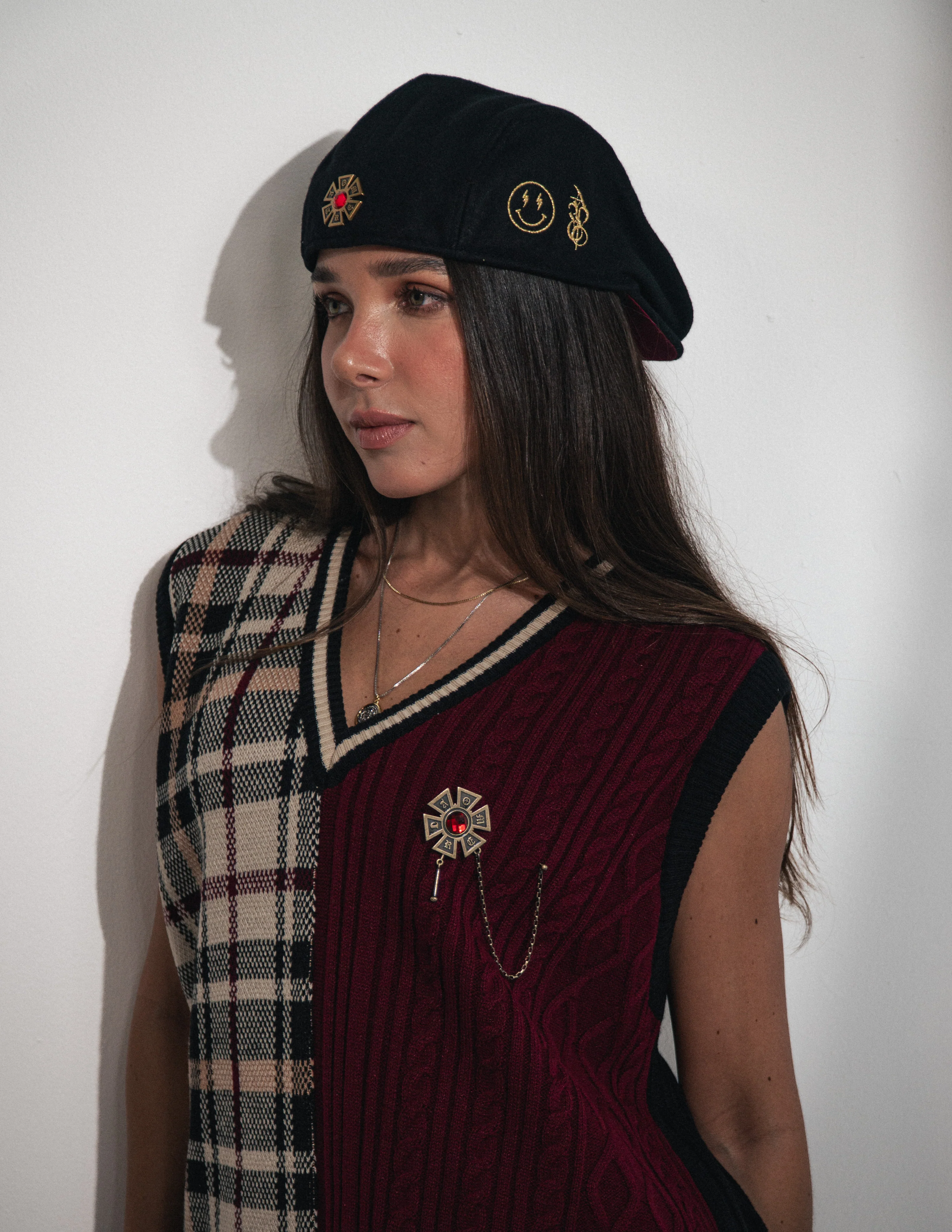 OMERTA KNITTED VEST - Image 4