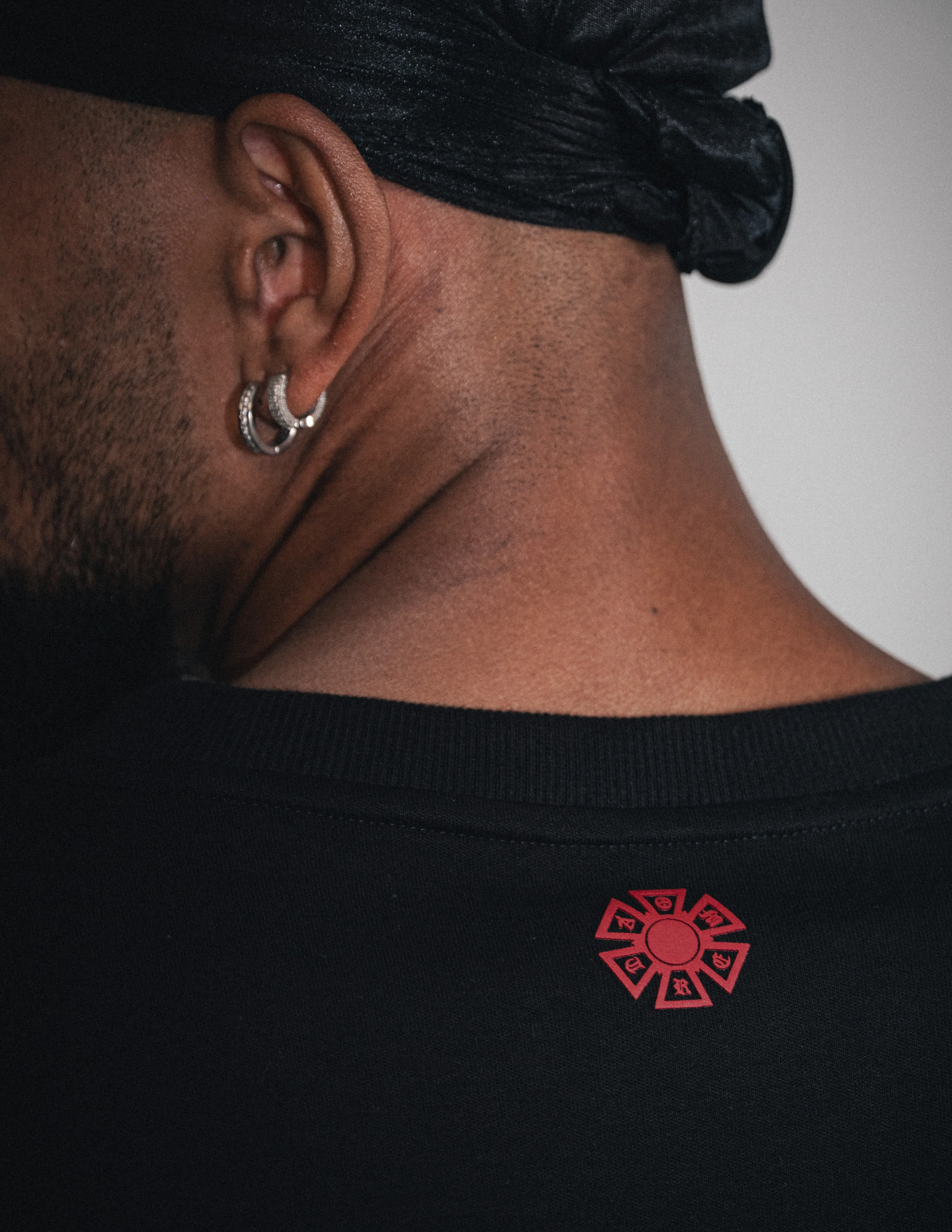 OMERTA PIN T-SHIRT BLACK - Image 6