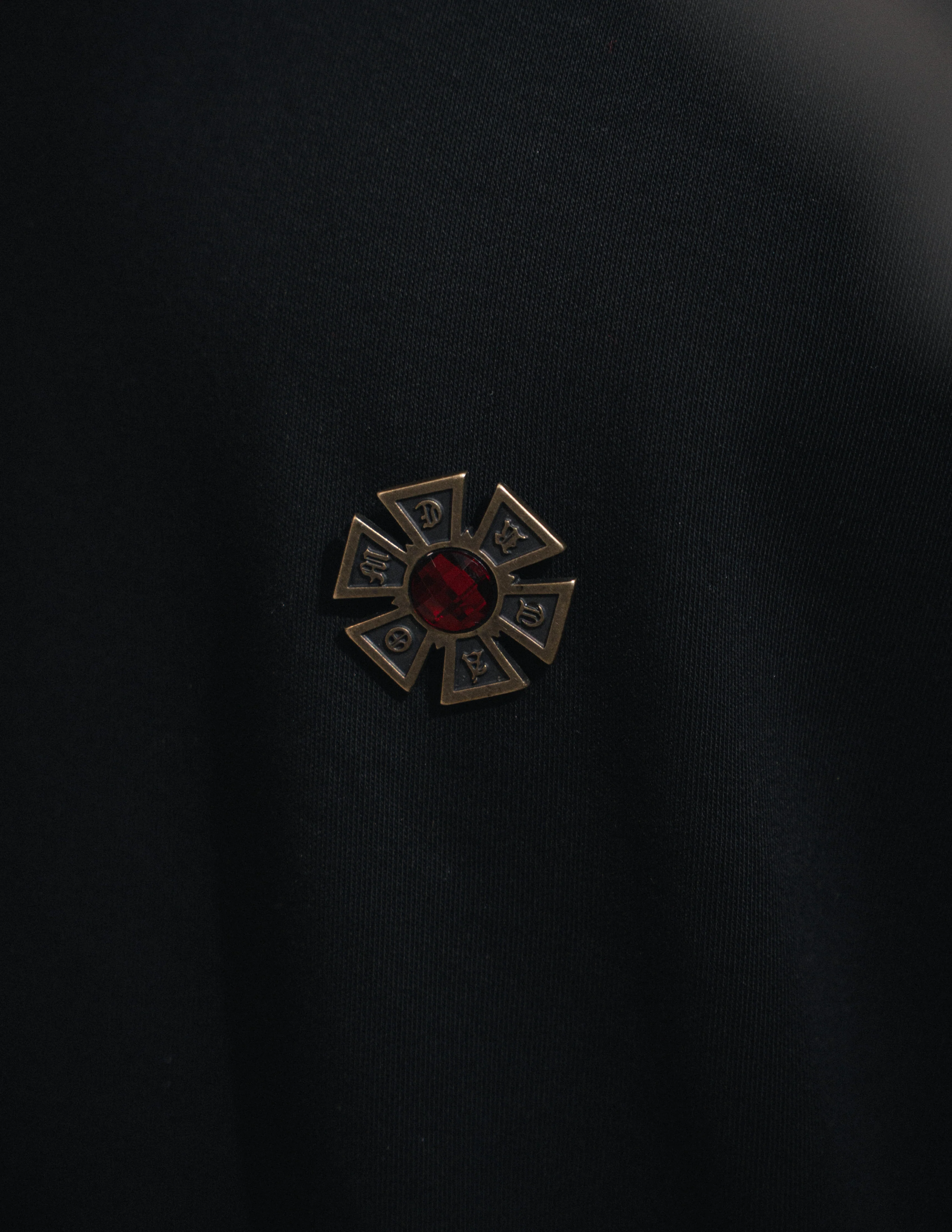 OMERTA PIN T-SHIRT BLACK - Image 8