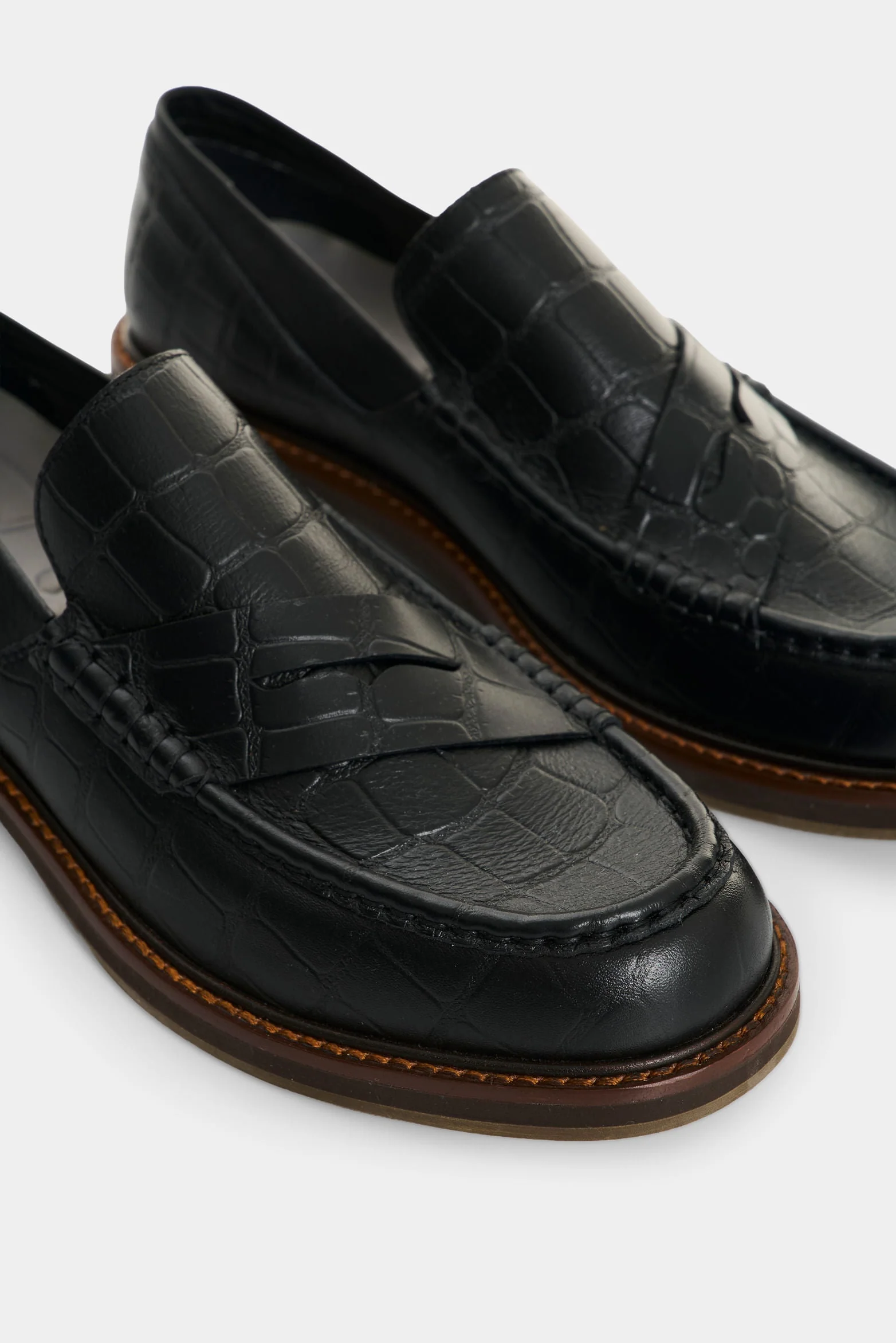 Women's Croco Leather Loafers - Image 5